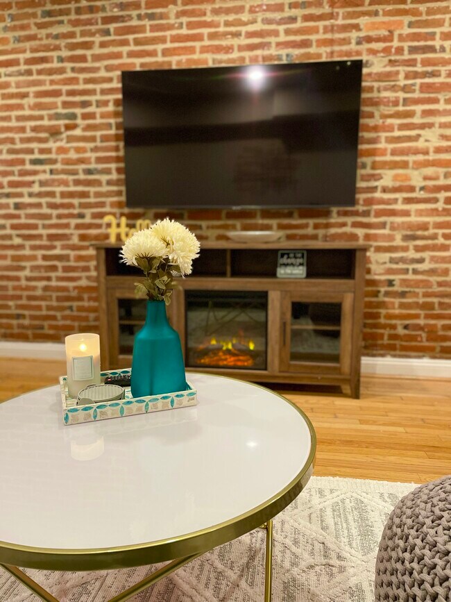 Brick wall back ground - 409 S Wolfe St