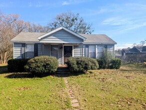 Building Photo - 1206 Draughn St