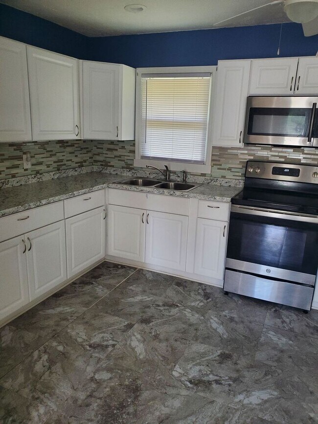 Foto del edificio - Call today to schedule your appointment