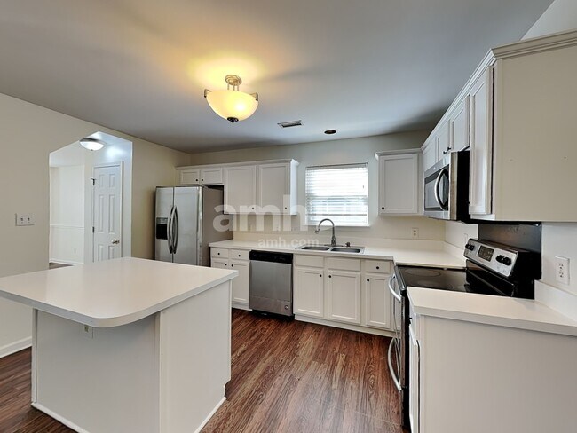 Foto del edificio - 6514 Pepperbush Ct