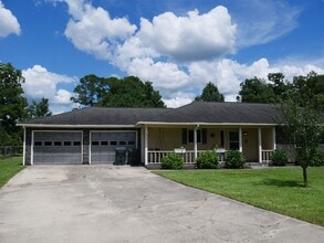 Building Photo - 3634 Becky St