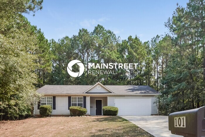 3 Bedroom Pet-Friendly Home in McDonough, GA with Main Street Renewal - 3 Bedroom Pet-Friendly Home in McDonough, GA with Main Street Renewal