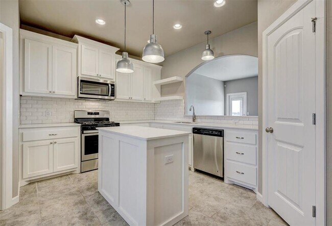 Foto del edificio - 1120 Garrett Farm Rd