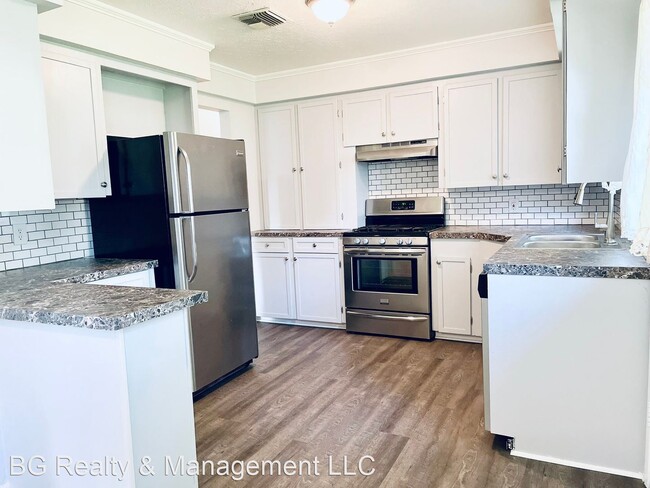 Building Photo - 3 br, 1.5 bath House - 109 Birch Drive