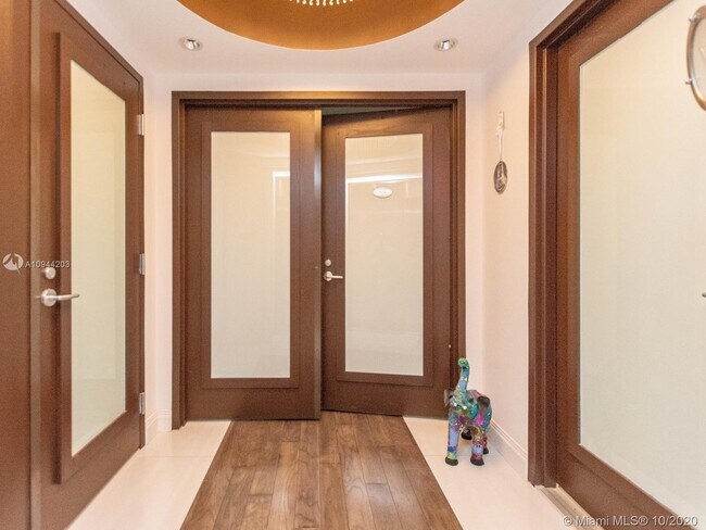 Foto del edificio - 2845 NE 9th St