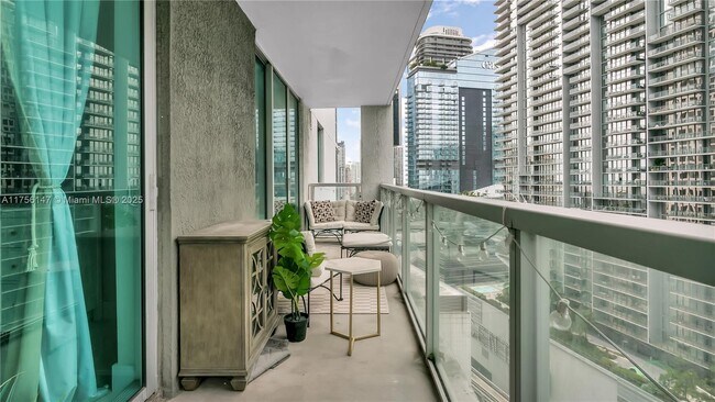Foto del edificio - 55 SE 6th St