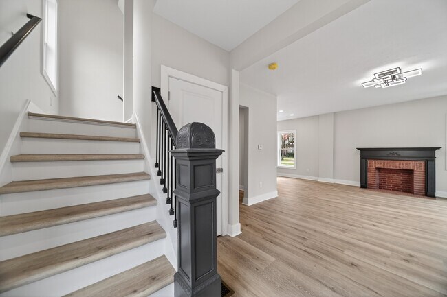 Foto del edificio - 729 W 9th St