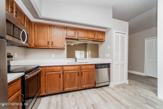 Foto del edificio - 190 Las Palmas Ln