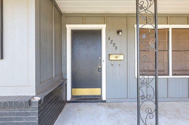Building Photo - 4209 38th St