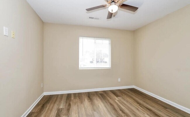 Foto del edificio - 1732 W 22nd St