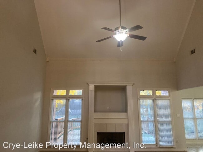 Building Photo - 5 br, 3 bath House - 8227 Thorne Dr