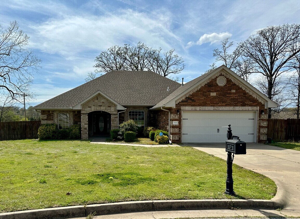 Primary Photo - *MOVE-IN SPECIAL* Beautiful home on a cul-...