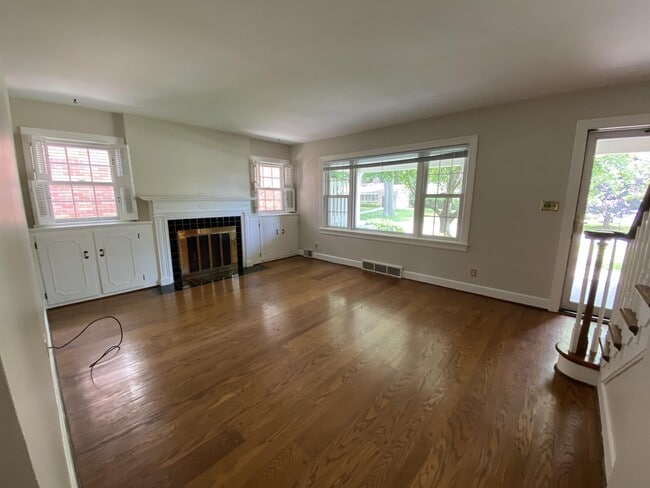 Photo - 2211 Wendell Ave House