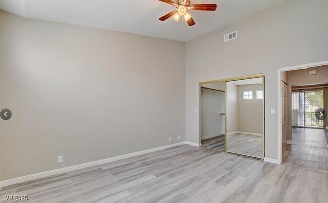 Building Photo - 5155 W Tropicana Ave