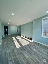 Building Photo - 40 Stegman St