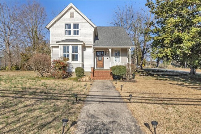 Building Photo - 225 S Park St