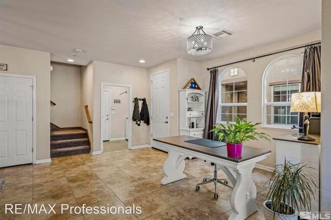 Building Photo - 3 br, 2.5 bath House - 1805 Wind Ranch Roa...