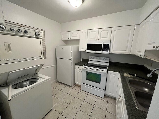 Foto del edificio - 1610 NW 52nd Ave