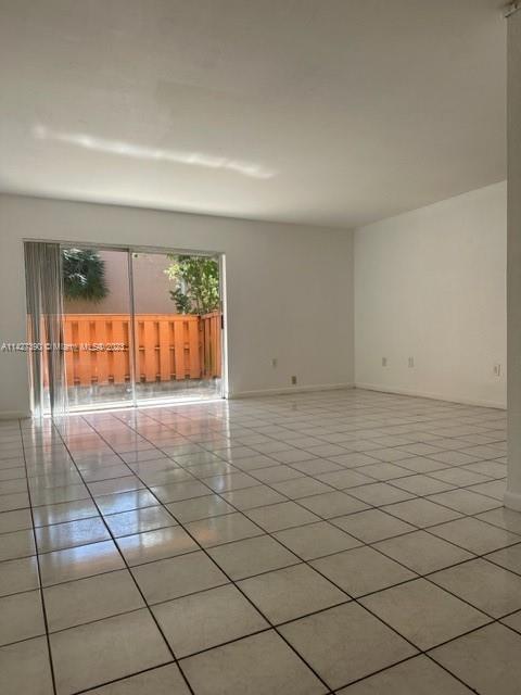 Foto del edificio - 7231 Miami Lakes Dr