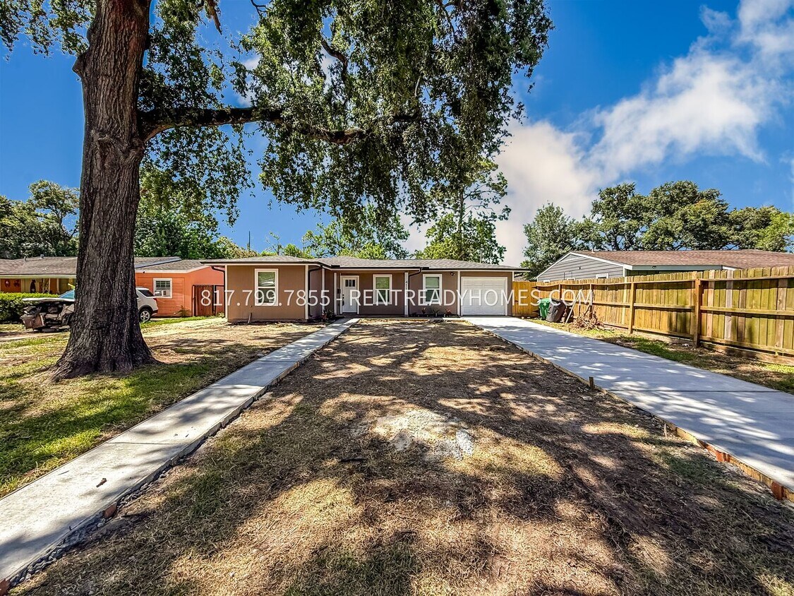 Primary Photo - 4110 Wynona St