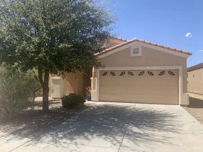 Foto del edificio - 2227 E Stone Stable Dr