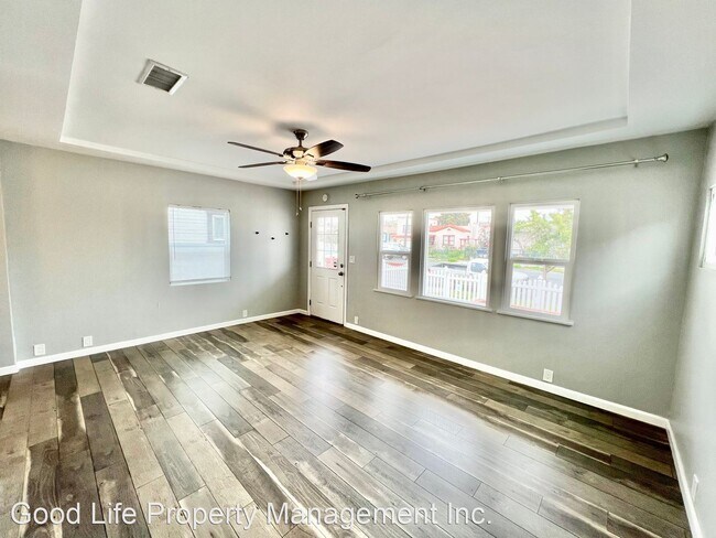 Building Photo - 3 br, 1 bath House - 3758 Van Dyke Ave