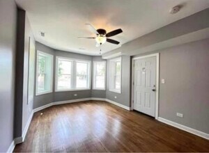 Building Photo - 5607 S Throop St