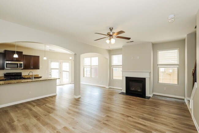 Building Photo - 520 Dasheill Ln