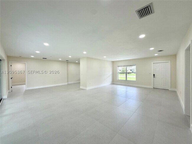 Foto del edificio - 8820 SW 85th St