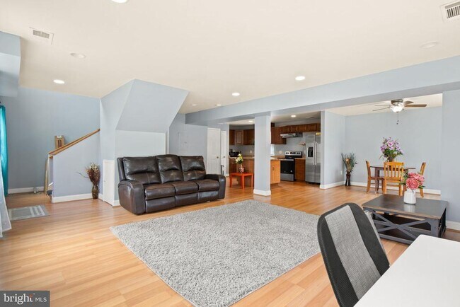 Foto del edificio - 3412 Clayborne Ave