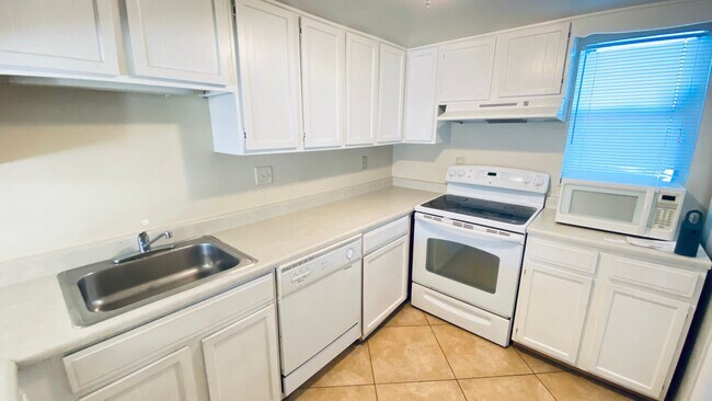 Foto del edificio - 2 Bed 2 Bath condo in Orlando!