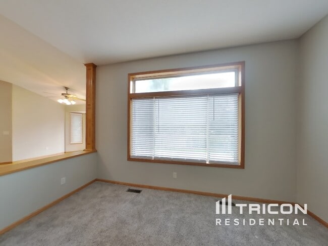 Building Photo - 15811 Yellow Pine St NW
