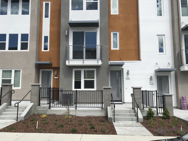 Building Photo - 163 Agustin Narvaez St