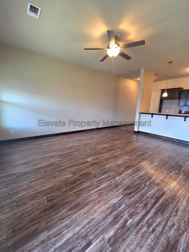 Foto del edificio - 10802 NW 21st St