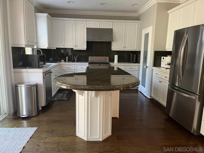 Foto del edificio - 16462 Calloway Dr