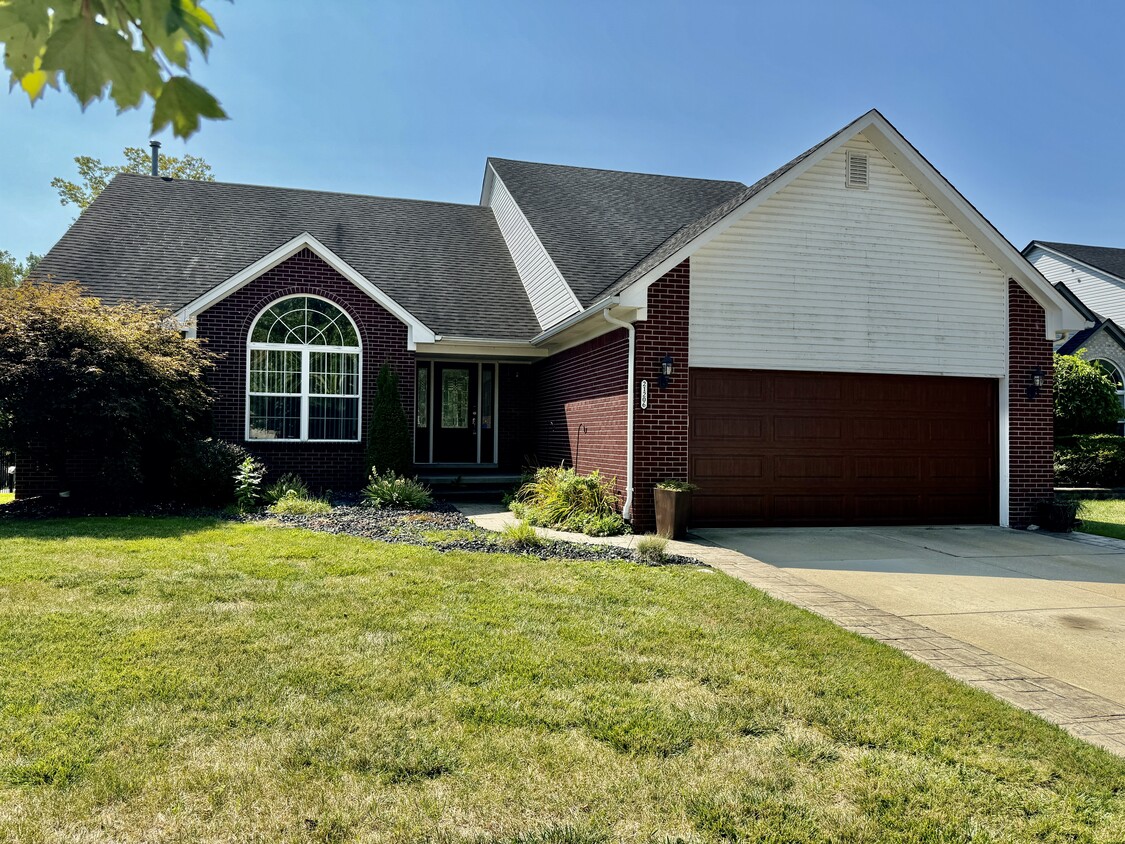 Foto principal - 21206 Clear Creek Blvd