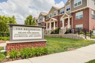 Building Photo - 9501 140th Ct