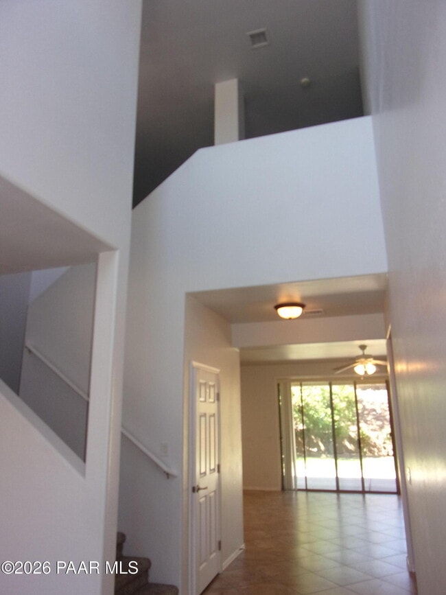 Building Photo - 7239 Barefoot Ln