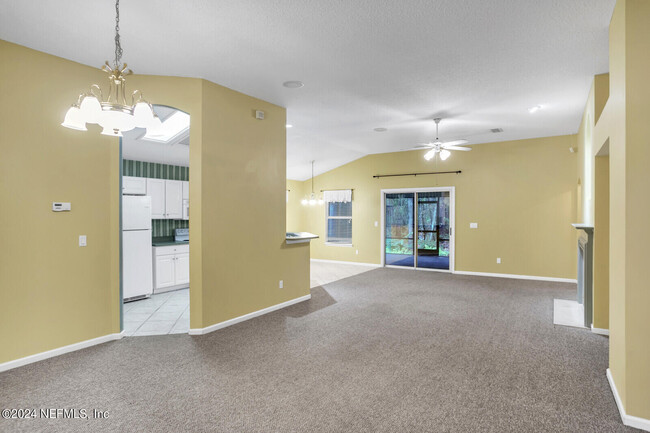 Building Photo - 2128 Pebble Creek Ln