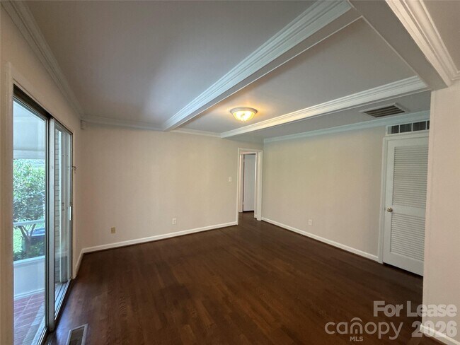 Foto del edificio - 4834 Fairheath Rd