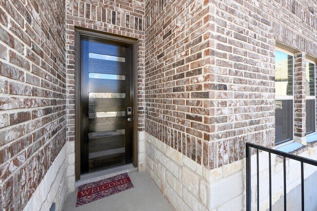 Foto del edificio - Nestled in the highly sought-after Scenic ...