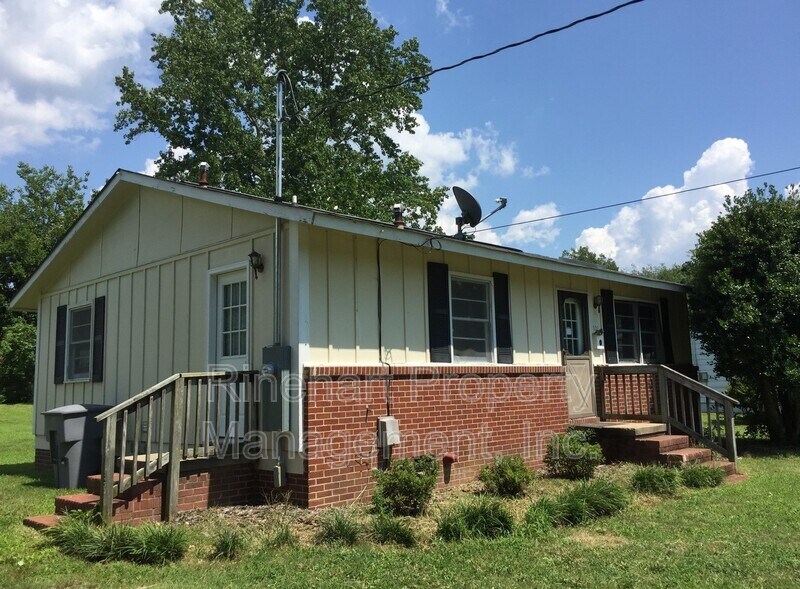 101 Mint St, Clover, SC 29710 House Rental in Clover, SC
