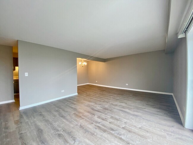 Building Photo - 2301 Beau Monde Ln