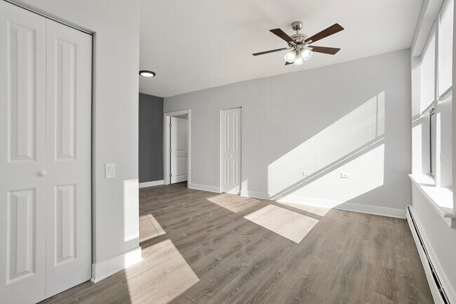 Foto del edificio - 1625 W Howard St