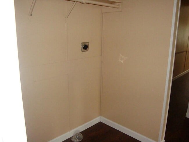 Building Photo - 2449 Precinct Line Rd