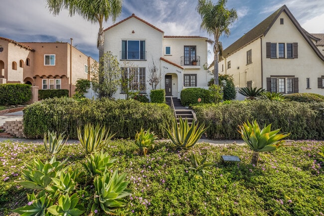 Foto del edificio - 1244 S Highland Ave