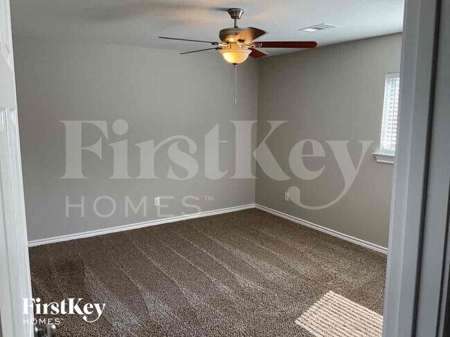 Foto del edificio - 2026 Greenview Dr