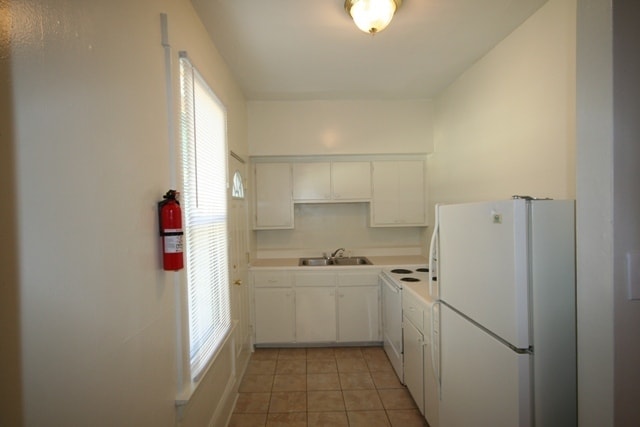 Building Photo - 1306 W Chapel Hill St
