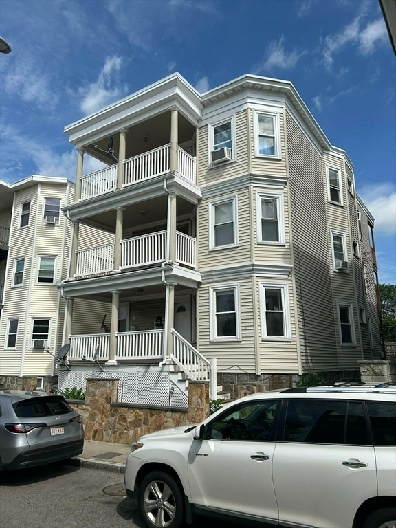 Building Photo - 11 Kenberma Rd