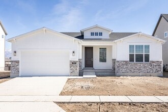 Building Photo - 2526 N 3670 W